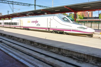 Renfe AVE 2