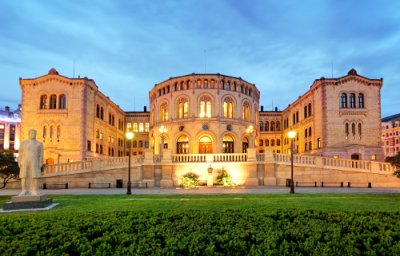 Arquitectura ecléctica ejemplo Oslo Parliament Arquitectura ecléctica ejemplo Oslo Parliament